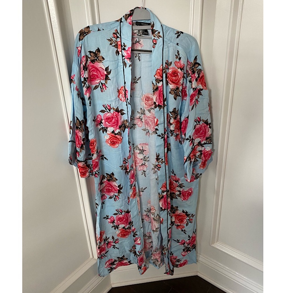 Forever 21 Floral Kimono - Size: Small